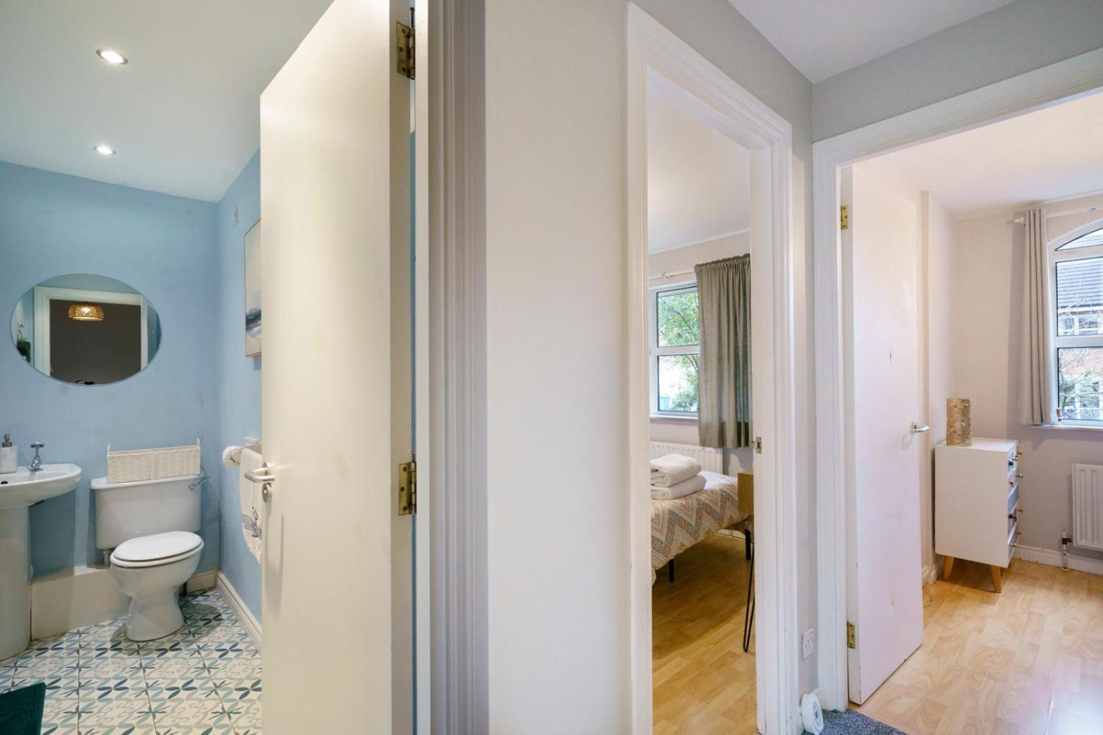 Close To City Centre Stylish 3 Bedroom House Белфаст Экстерьер фото